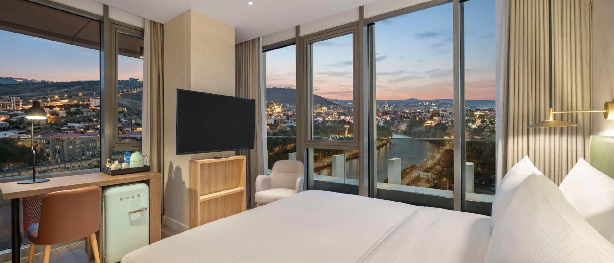 Hilton Garden Inn Tbilisi Riverview Ngoại thất bức ảnh