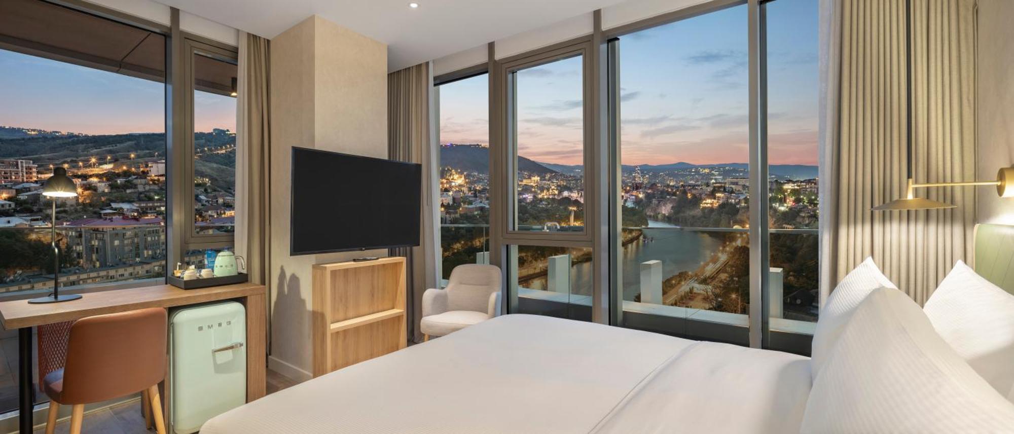 Hilton Garden Inn Tbilisi Riverview Ngoại thất bức ảnh