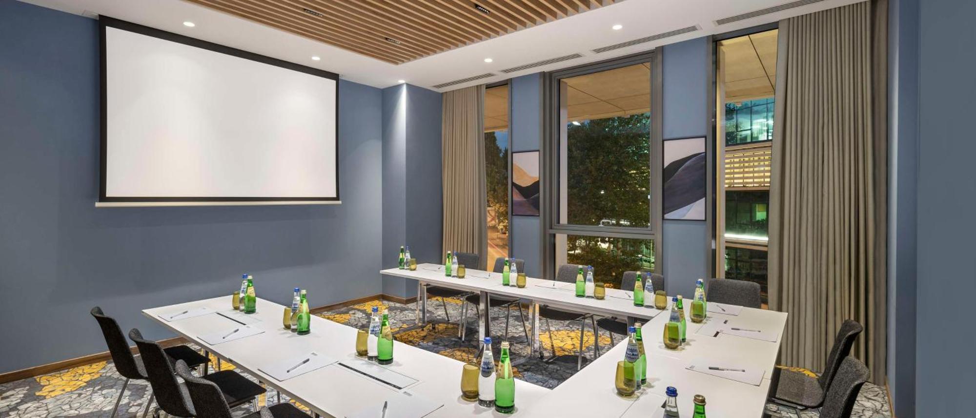 Hilton Garden Inn Tbilisi Riverview Ngoại thất bức ảnh