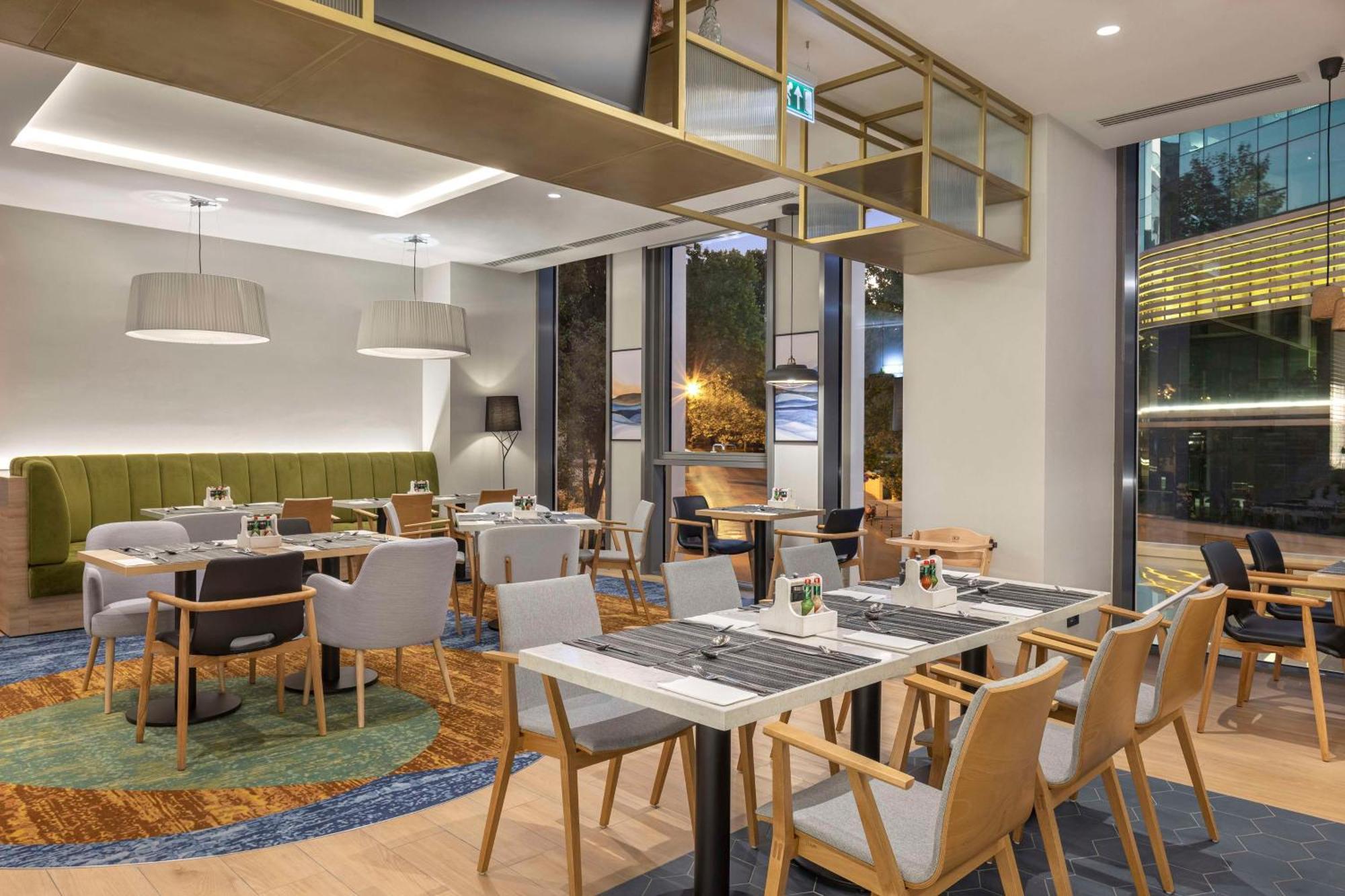 Hilton Garden Inn Tbilisi Riverview Ngoại thất bức ảnh