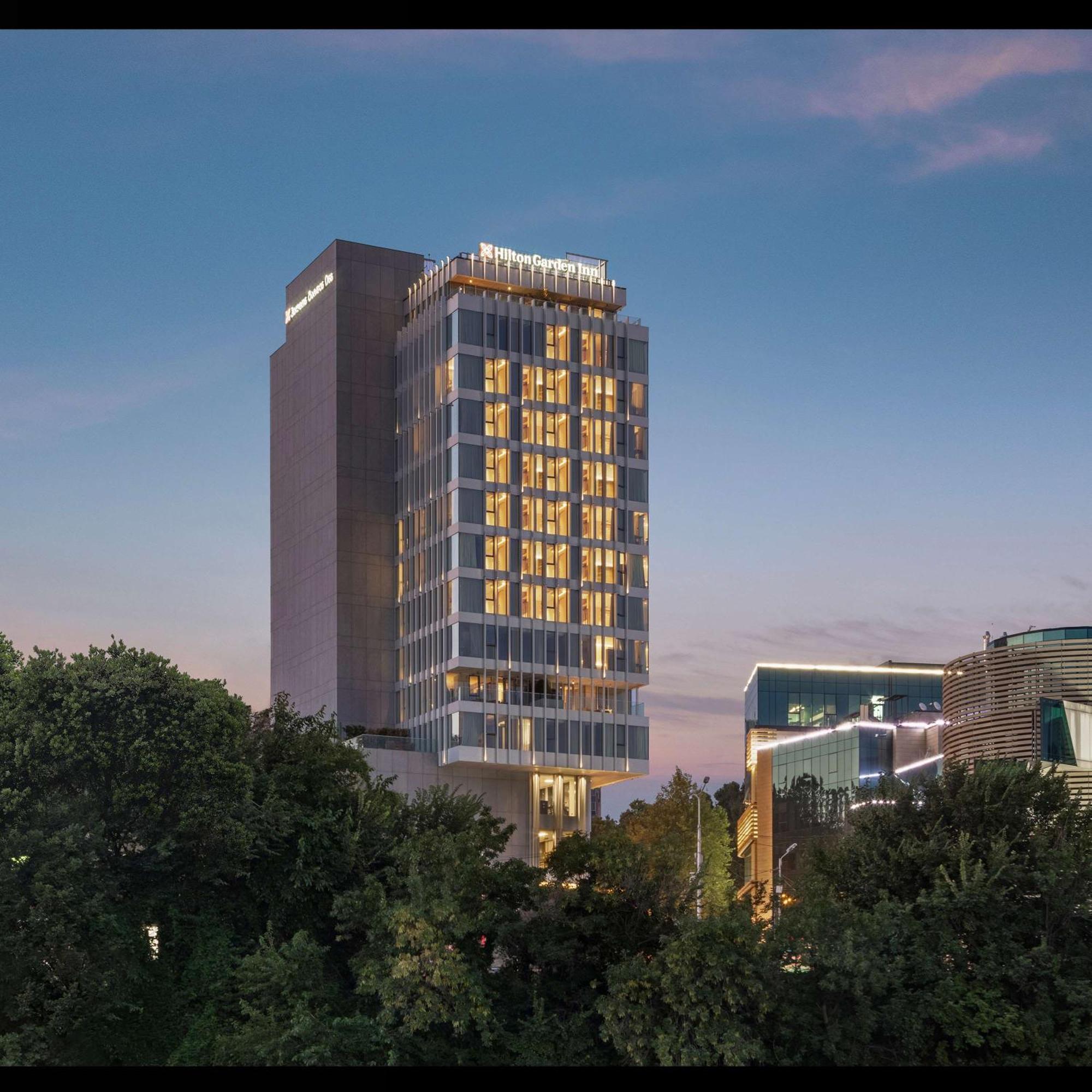 Hilton Garden Inn Tbilisi Riverview Ngoại thất bức ảnh
