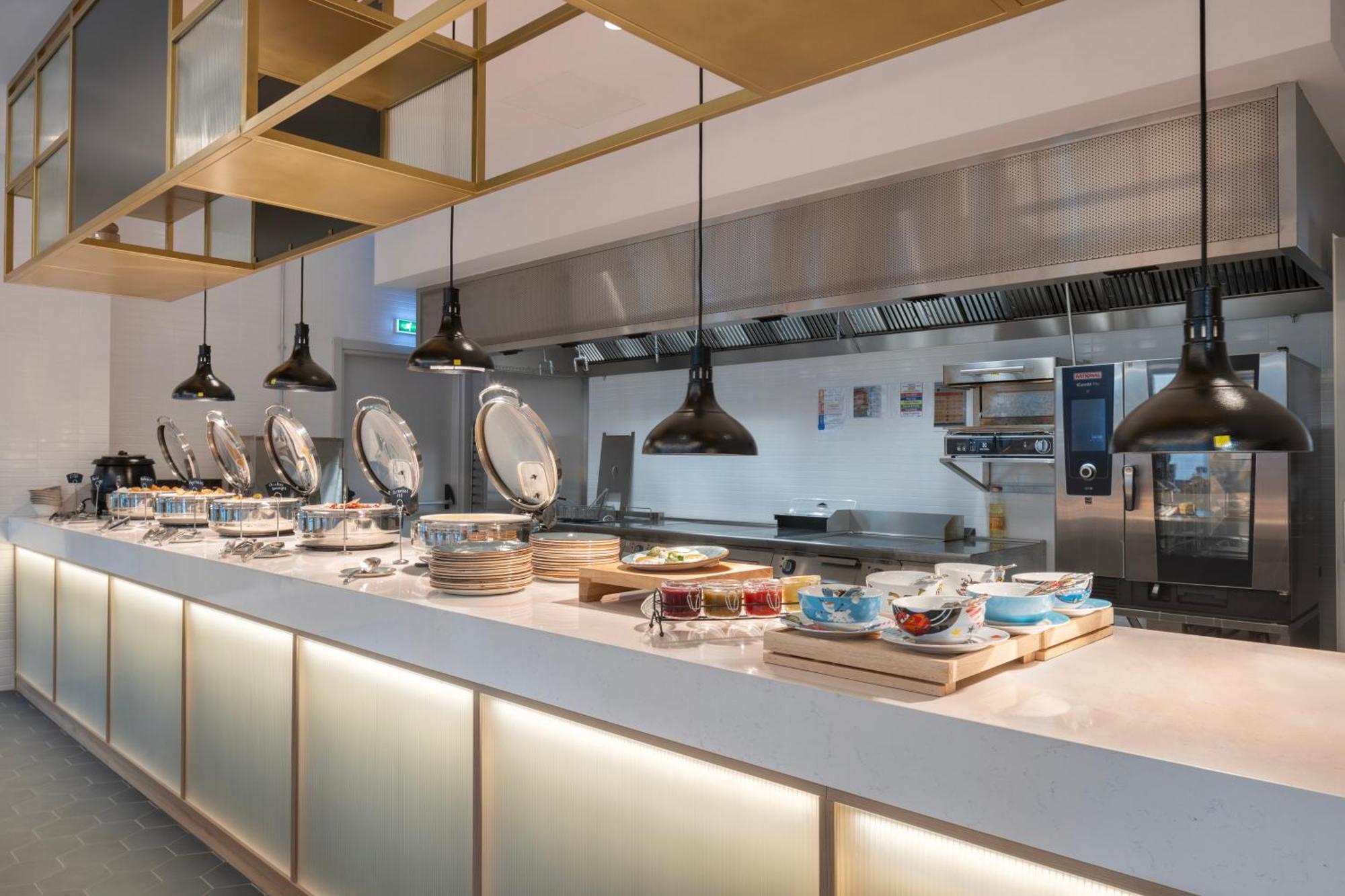 Hilton Garden Inn Tbilisi Riverview Ngoại thất bức ảnh