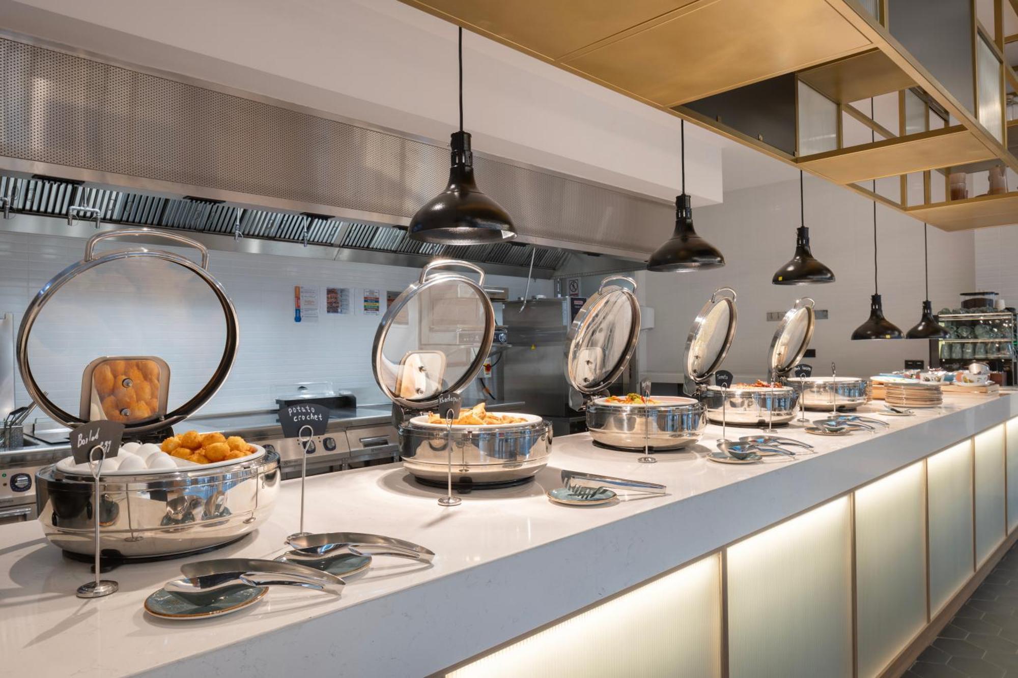 Hilton Garden Inn Tbilisi Riverview Ngoại thất bức ảnh